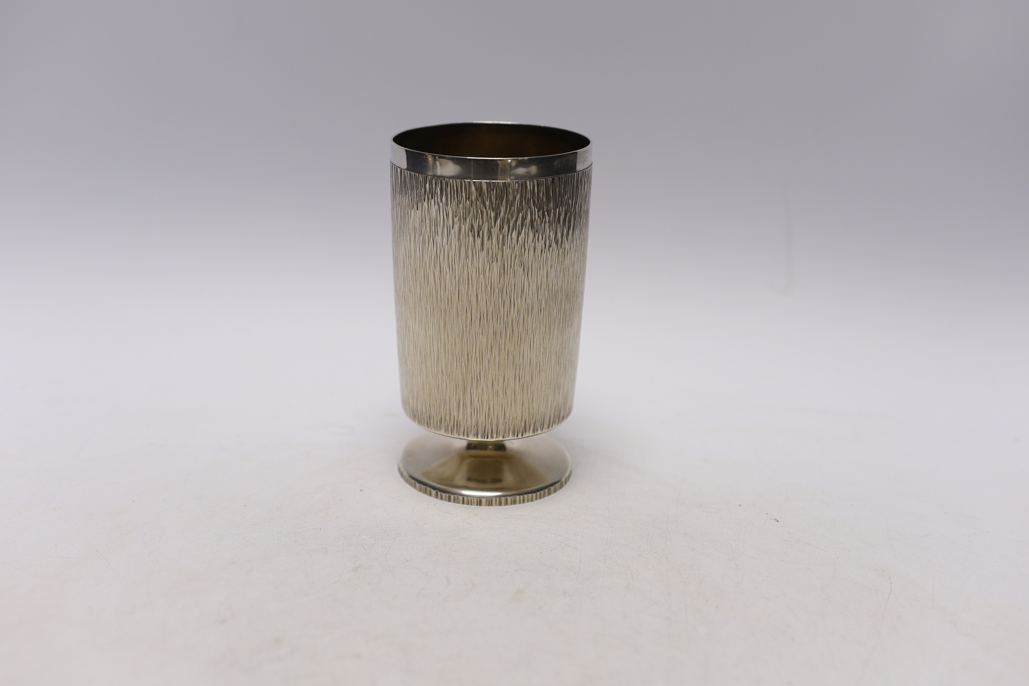 An Elizabeth II textured silver goblet by Adrian Gerald Benney, London, 1968, height 12.6cm, 11.4oz.